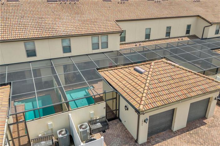 Image No.42-5 Bed Townhouse for sale