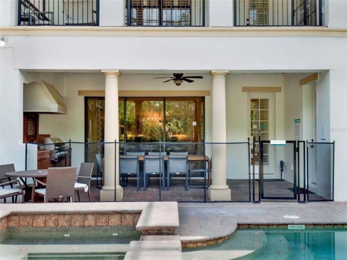 Image No.16-7 Bed Property for sale