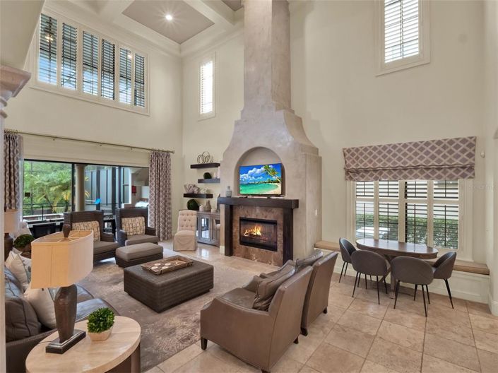 Image No.26-7 Bed Property for sale