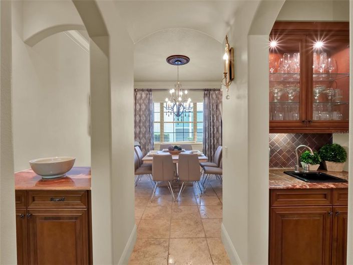 Image No.30-7 Bed Property for sale