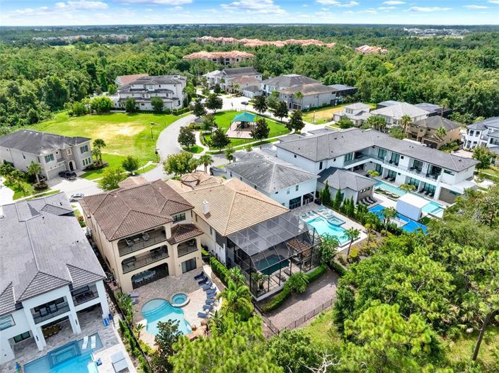 Image No.7-7 Bed Property for sale