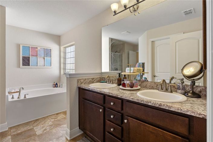 Image No.22-3 Bed Property for sale