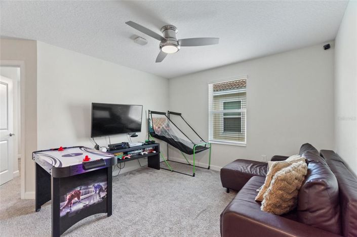 Image No.18-3 Bed Property for sale