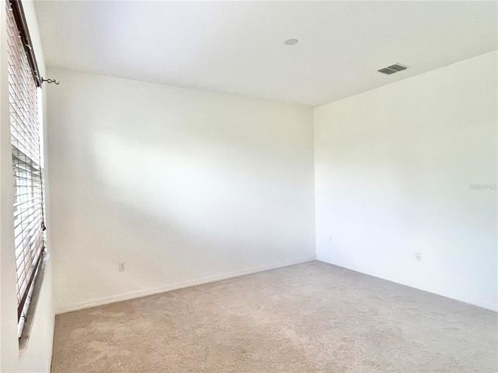 Image No.19-5 Bed Property for sale