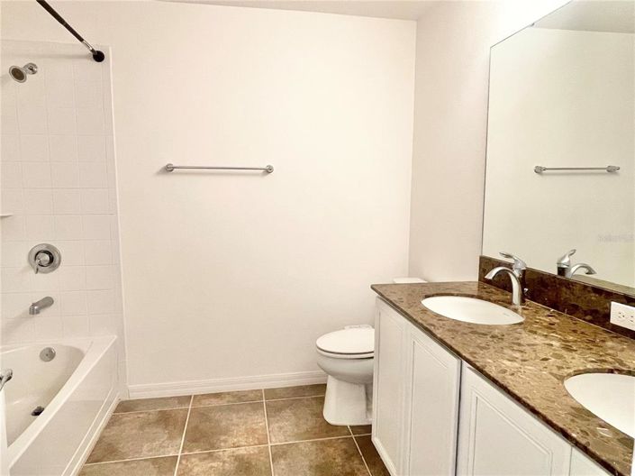 Image No.36-5 Bed Property for sale