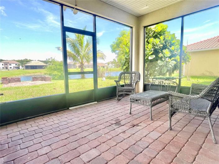 Image No.8-5 Bed Property for sale