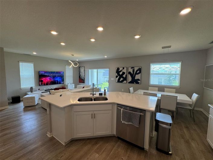 Image No.44-4 Bed Property for sale