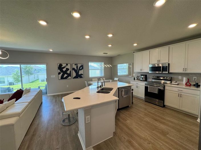 Image No.46-4 Bed Property for sale