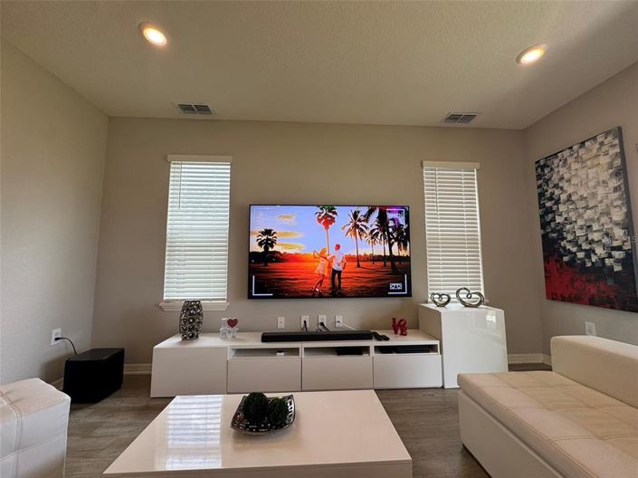 Image No.47-4 Bed Property for sale