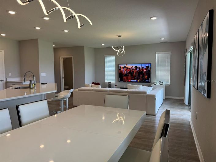 Image No.7-4 Bed Property for sale