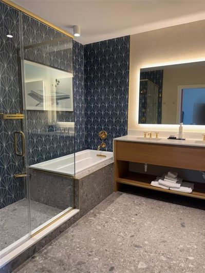 Image No.14-2 Bed Property for sale