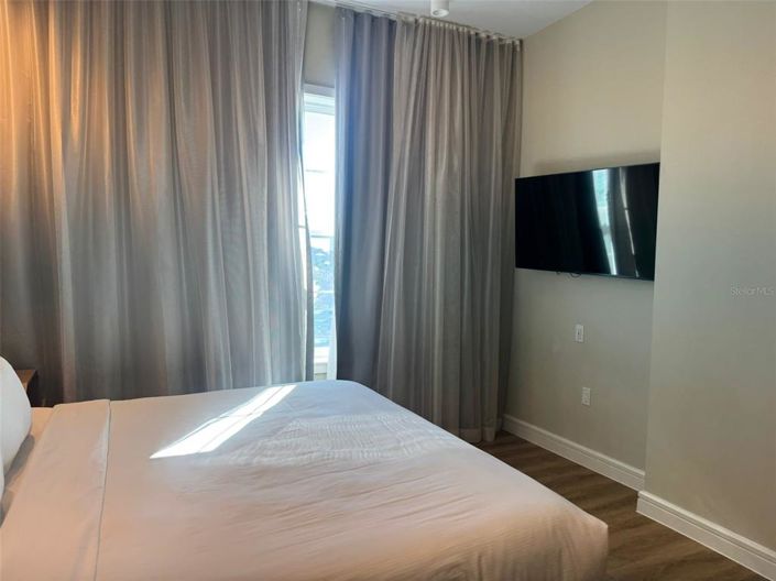 Image No.17-2 Bed Property for sale