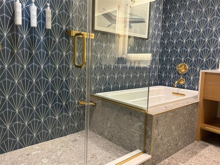 Image No.26-2 Bed Property for sale