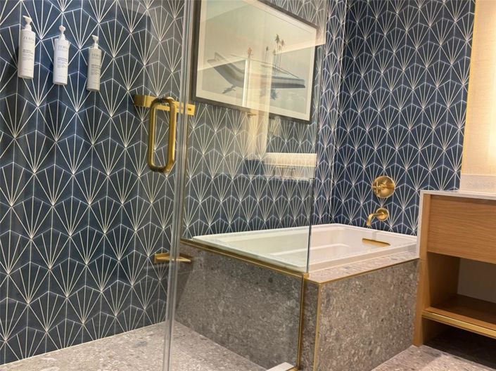 Image No.28-2 Bed Property for sale