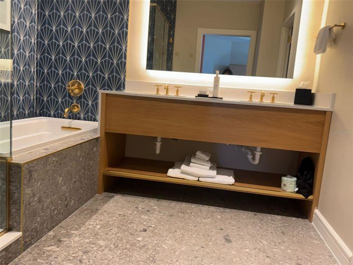 Image No.30-2 Bed Property for sale