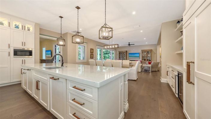 Image No.18-4 Bed Property for sale