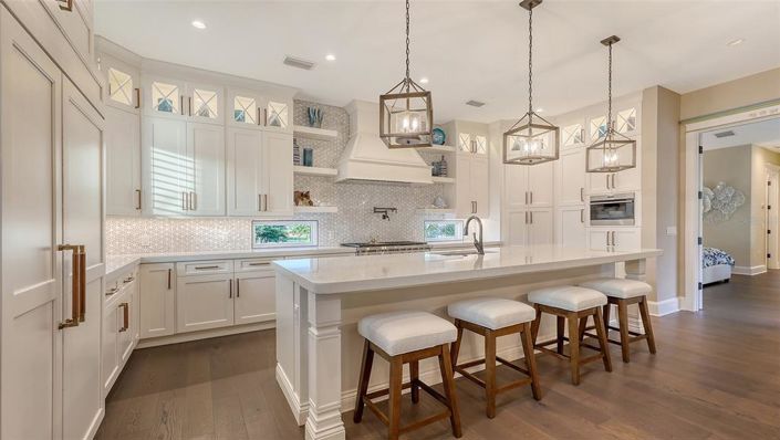 Image No.19-4 Bed Property for sale