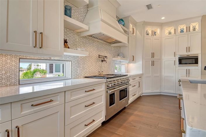 Image No.21-4 Bed Property for sale