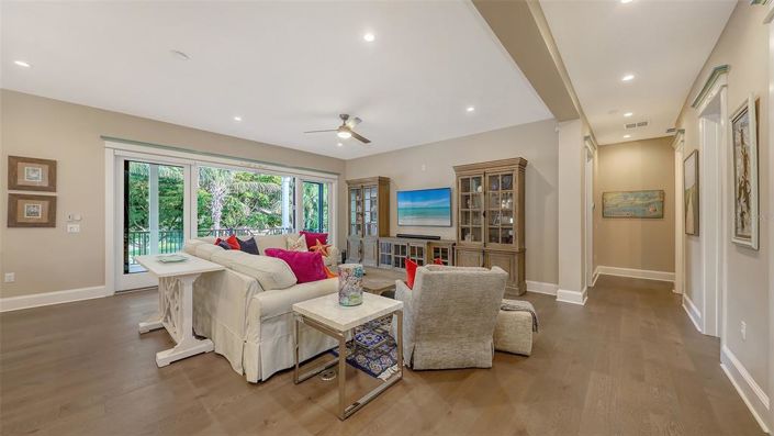 Image No.27-4 Bed Property for sale