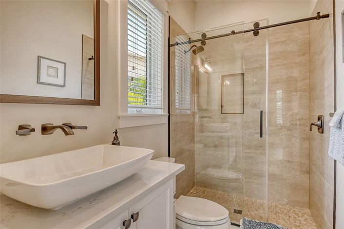 Image No.50-4 Bed Property for sale