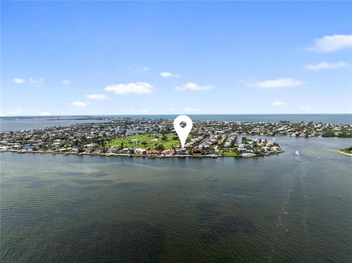 Image No.10-4 Bed Property for sale