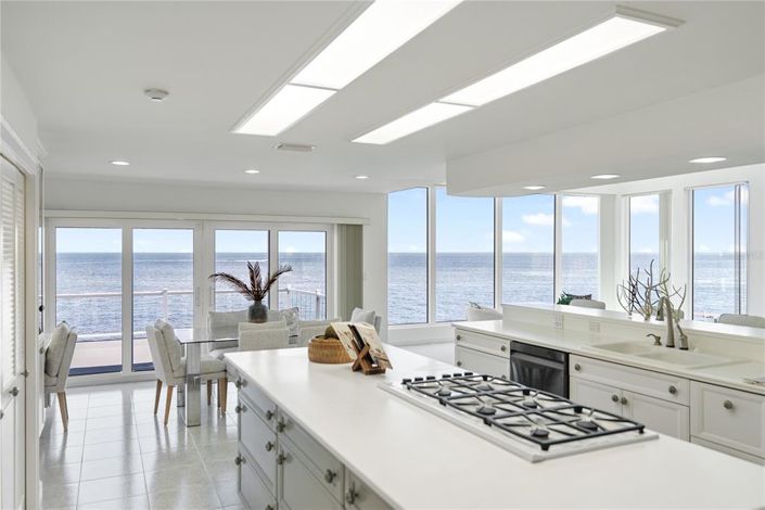 Image No.22-4 Bed Property for sale