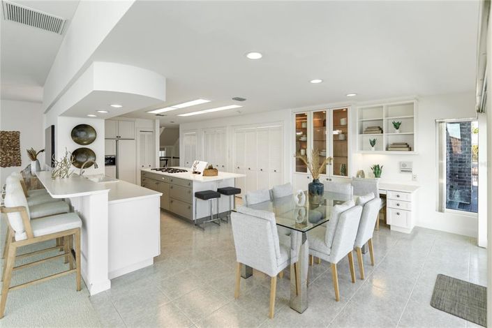 Image No.37-4 Bed Property for sale