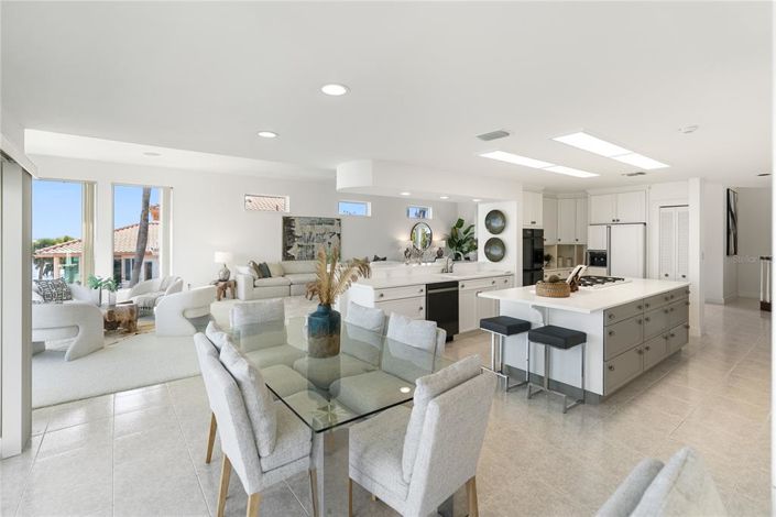 Image No.39-4 Bed Property for sale