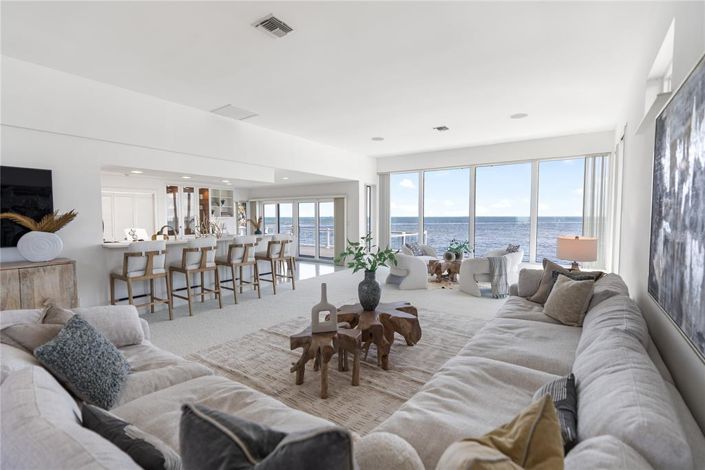 Image No.41-4 Bed Property for sale