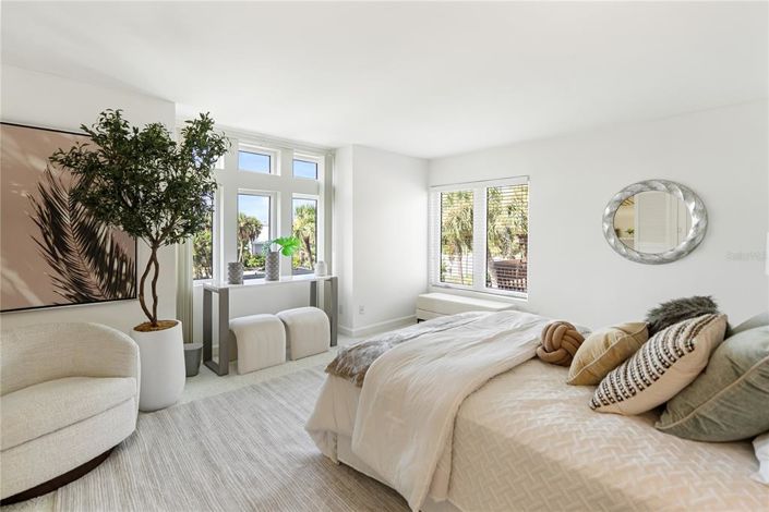 Image No.54-4 Bed Property for sale