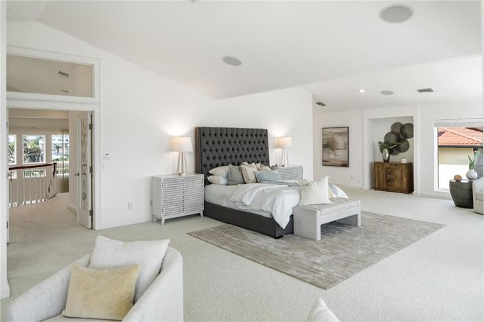 Image No.55-4 Bed Property for sale