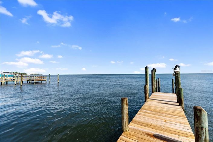 Image No.60-4 Bed Property for sale