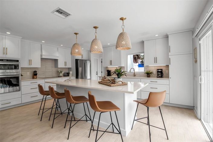 Image No.16-3 Bed Property for sale