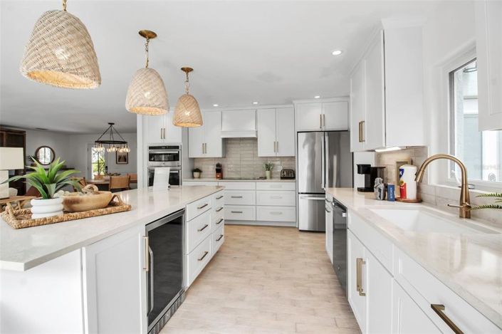 Image No.17-3 Bed Property for sale