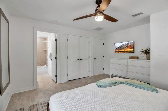 Image No.22-3 Bed Property for sale