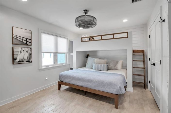 Image No.33-3 Bed Property for sale