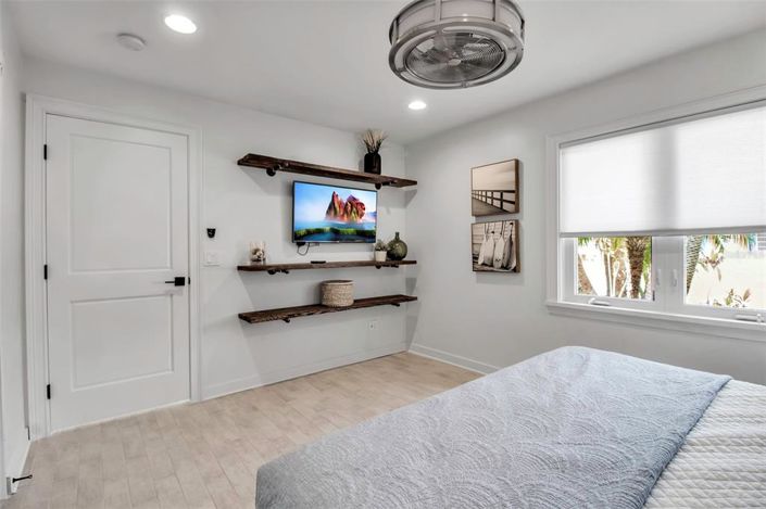 Image No.34-3 Bed Property for sale