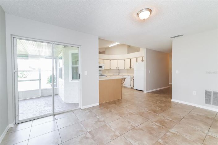 Image No.2-3 Bed Property for sale