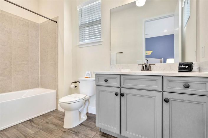 Image No.21-3 Bed Property for sale