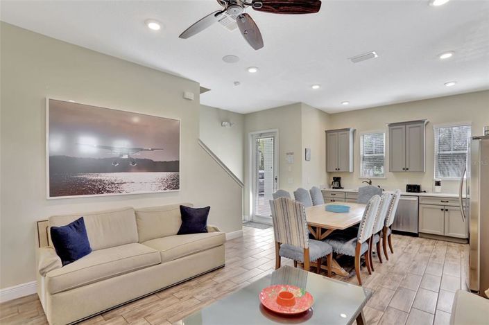 Image No.8-3 Bed Property for sale