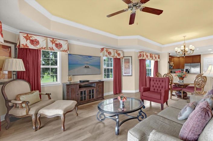 Image No.13-3 Bed Property for sale