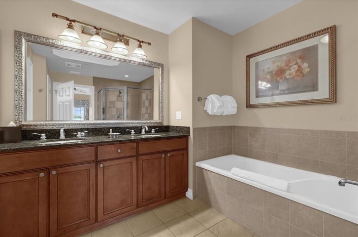 Image No.29-3 Bed Property for sale