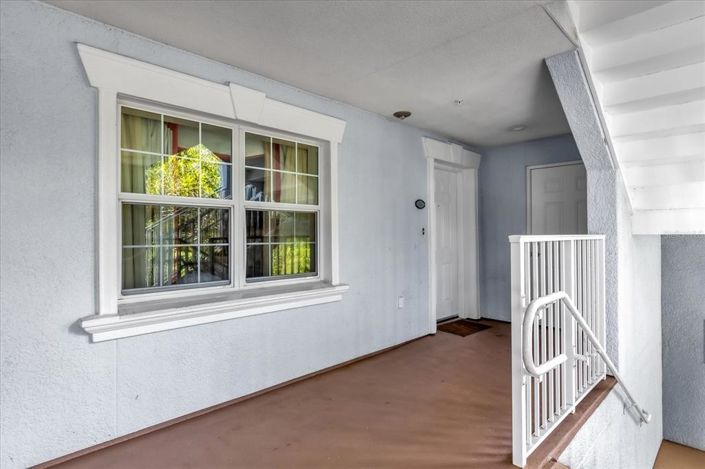 Image No.3-3 Bed Property for sale