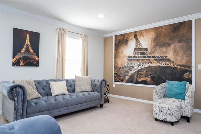 Image No.27-6 Bed Property for sale