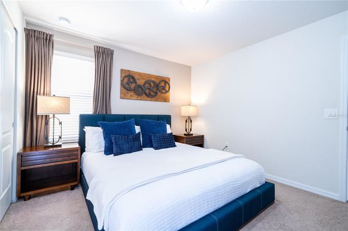 Image No.44-6 Bed Property for sale