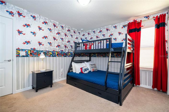 Image No.52-6 Bed Property for sale