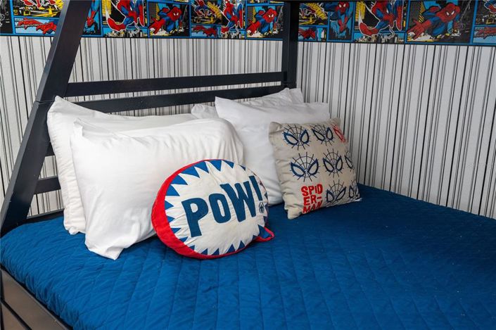 Image No.55-6 Bed Property for sale