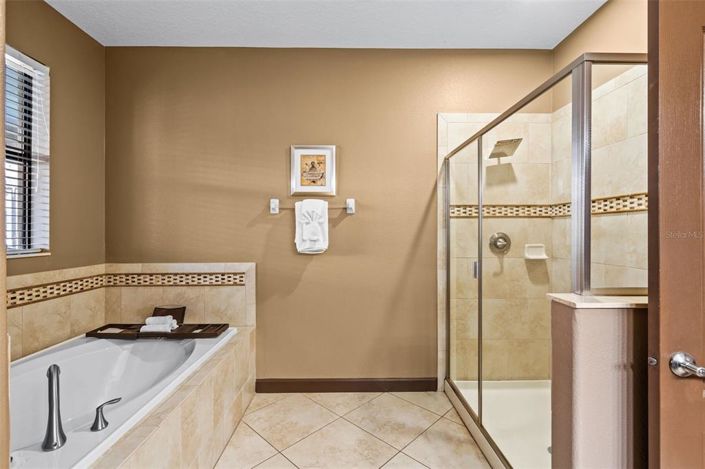 Image No.30-9 Bed Property for sale