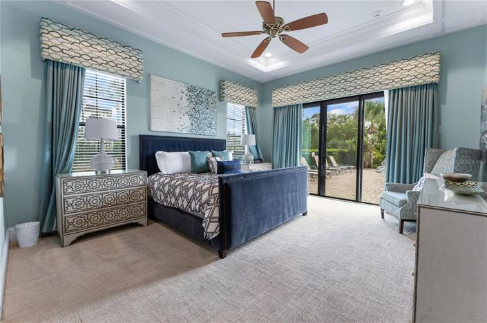 Image No.23-11 Bed Property for sale