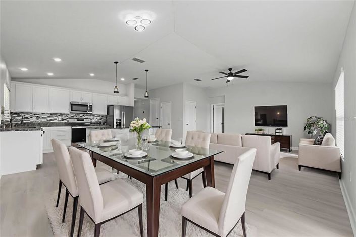 Image No.4-4 Bed Property for sale